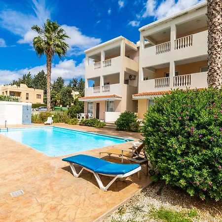 Beautiful 2 Bed Apartment In Paphos Cyprus Exterior photo