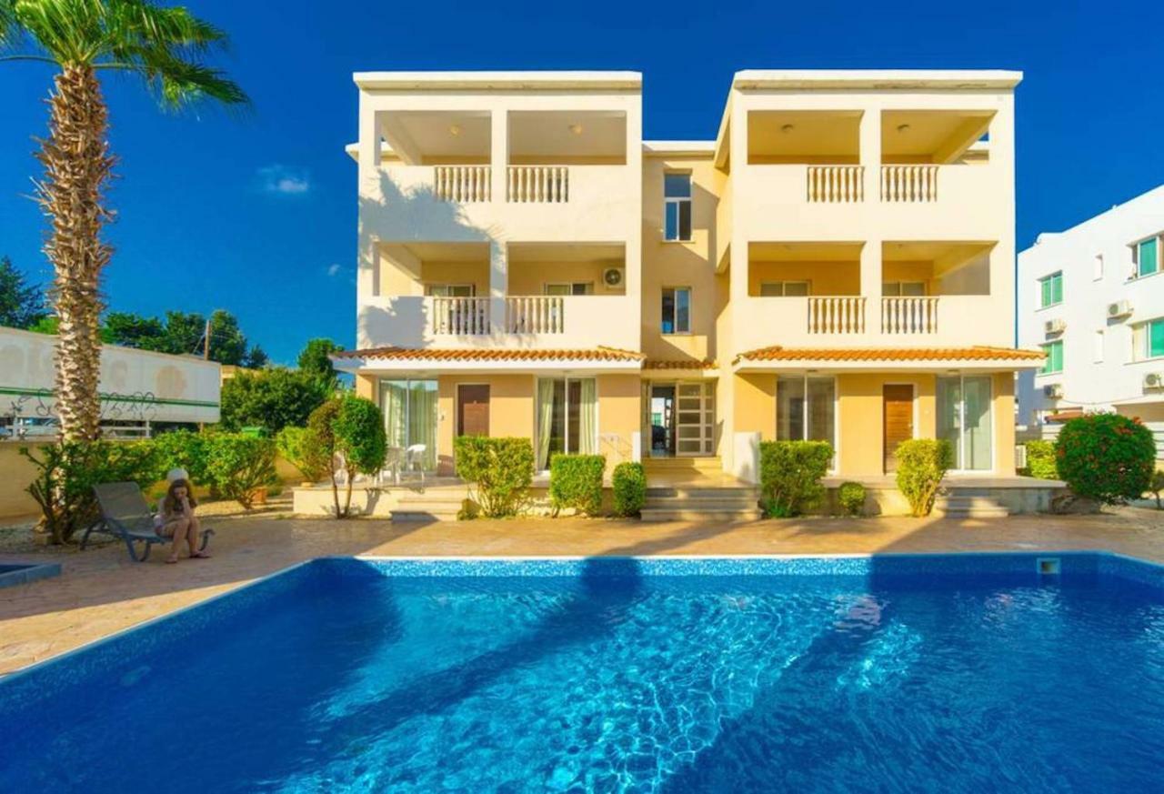 Apartment Beautiful 2 Bed In Cyprus