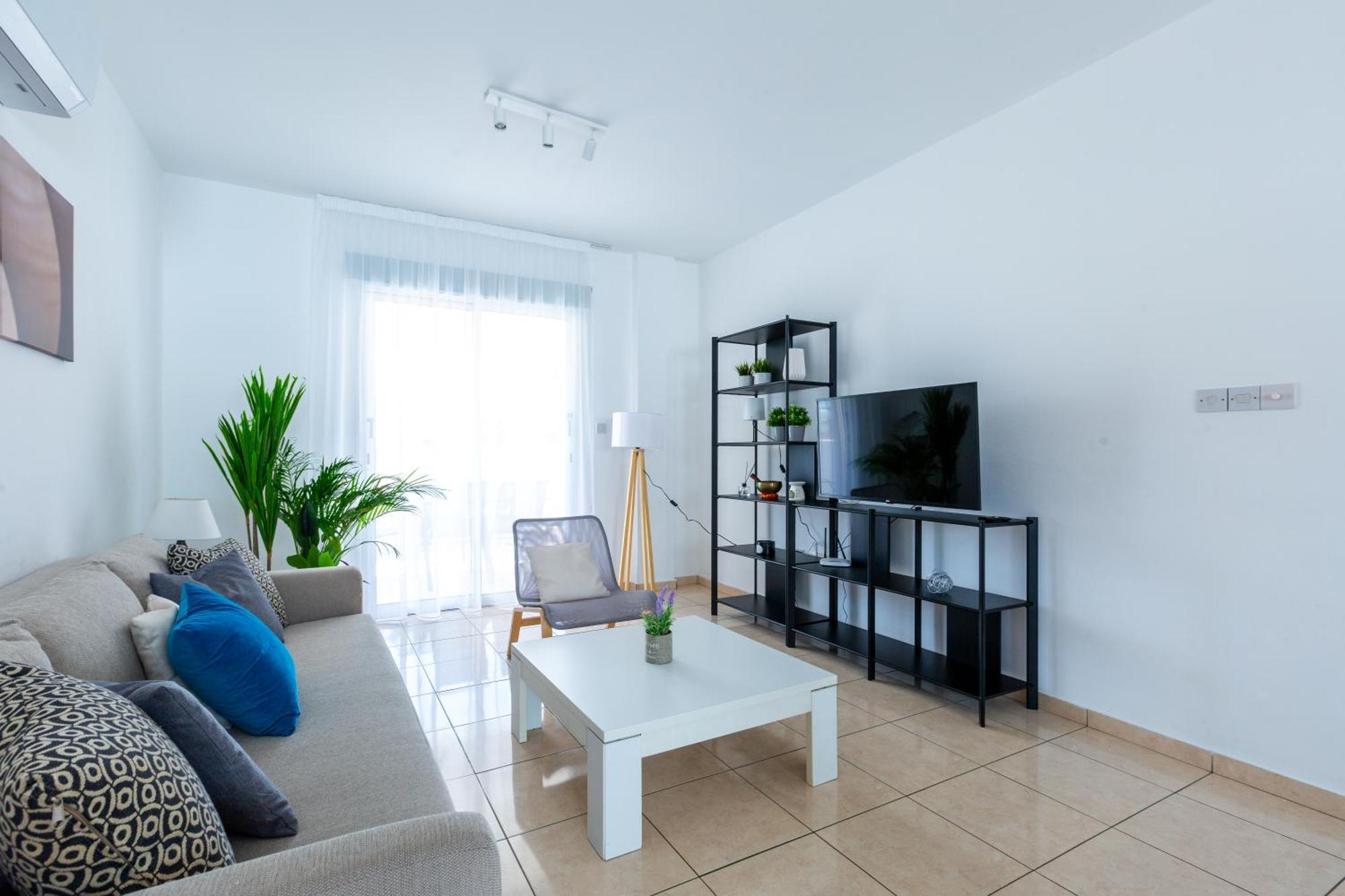 Beautiful 2 Bed In Cyprus Apartman *